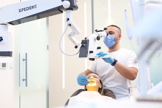 Slider image (4) Can Ozbilgen Advanced & Aesthetic Dentistry